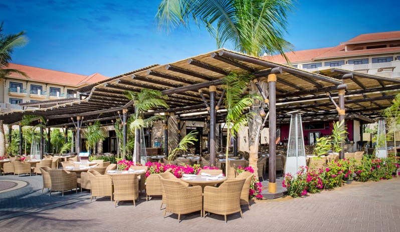 Maui Bar & Restaurant  (2)